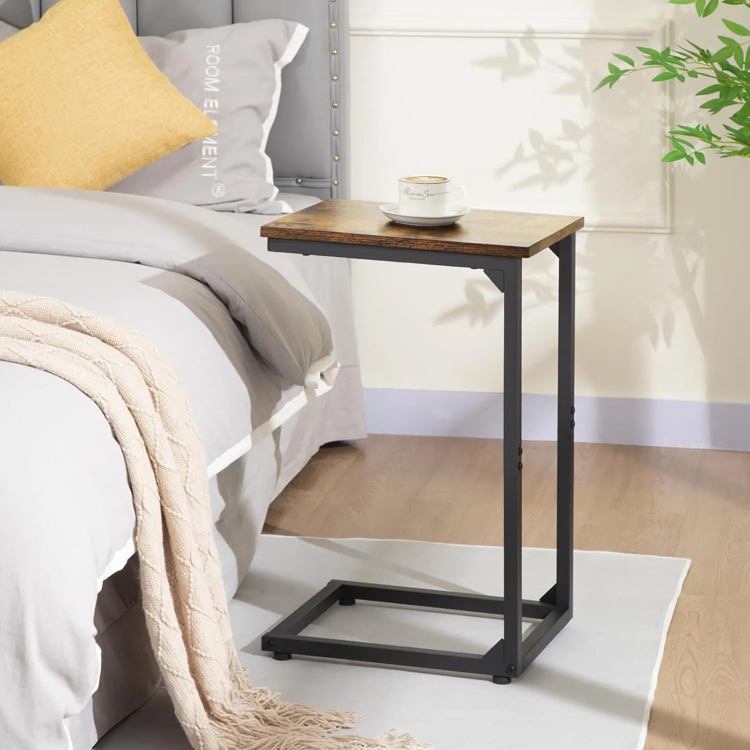 AMHANCIBLE C Shaped End Table, Slide Under Couch Table for Sofa, TV Tray Snack Table, Small Side Table for Small Space, Living Room, Brown HET02CBR1