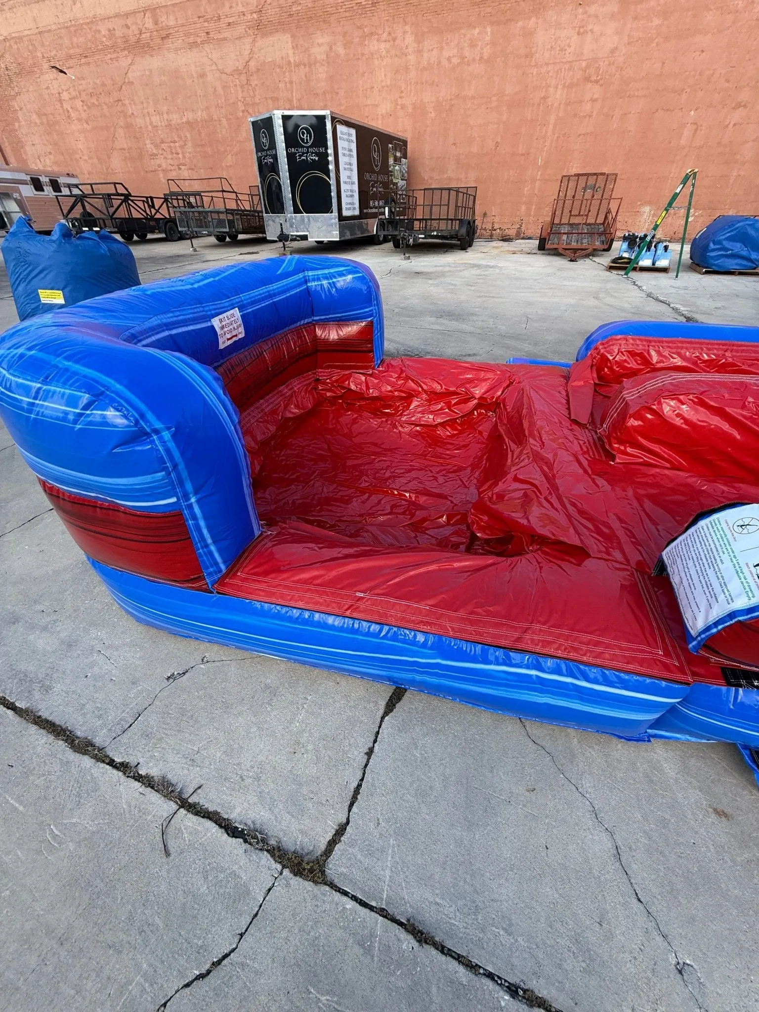 Baja Palms Dual Lane Bounce House with Slide (Wet/Dry)