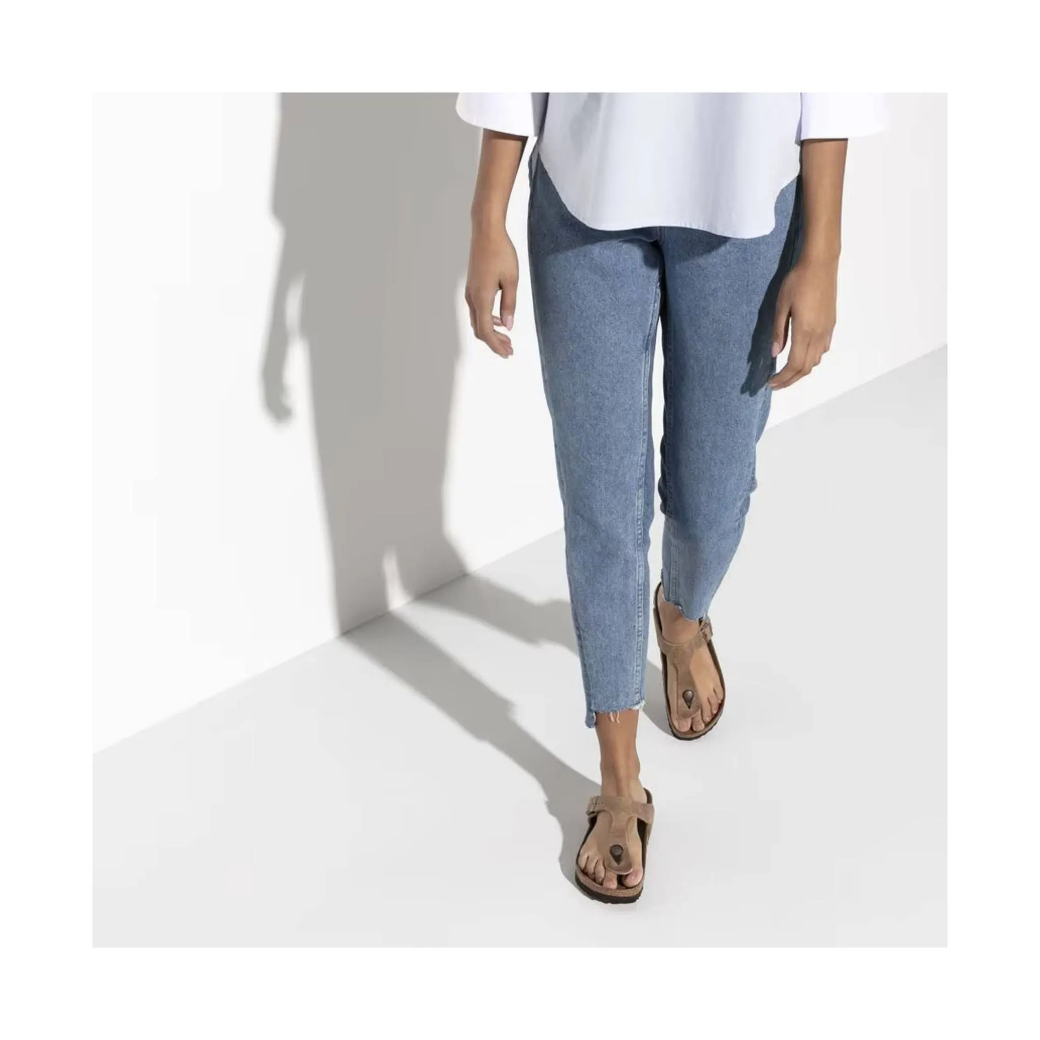 Birkenstock Gizeh Sandal - Oiled Leather Tobacco