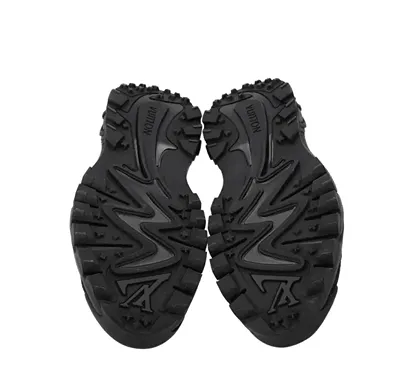 Louis Vuitton Runner Tatic Black Sneakers