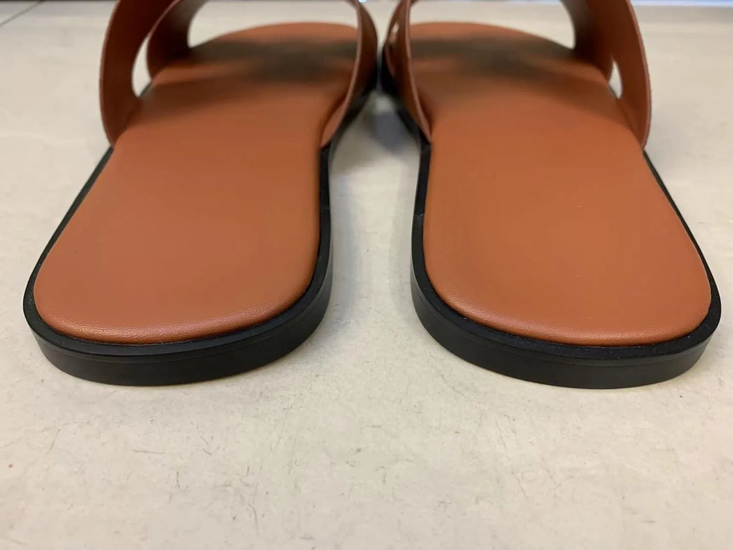 Mengchengying Mens Casual Comfortable Lightweight Fashion Genuine Leather Slip Slide Indoor and Outdoor Open Sandal Anti Slip Cushion Support