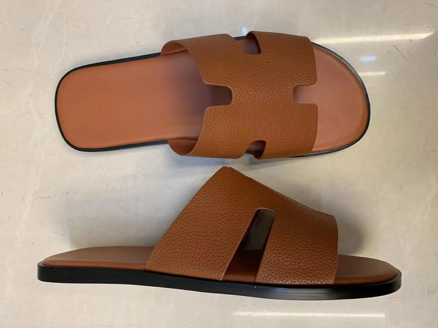 Mengchengying Mens Casual Comfortable Lightweight Fashion Genuine Leather Slip Slide Indoor and Outdoor Open Sandal Anti Slip Cushion Support