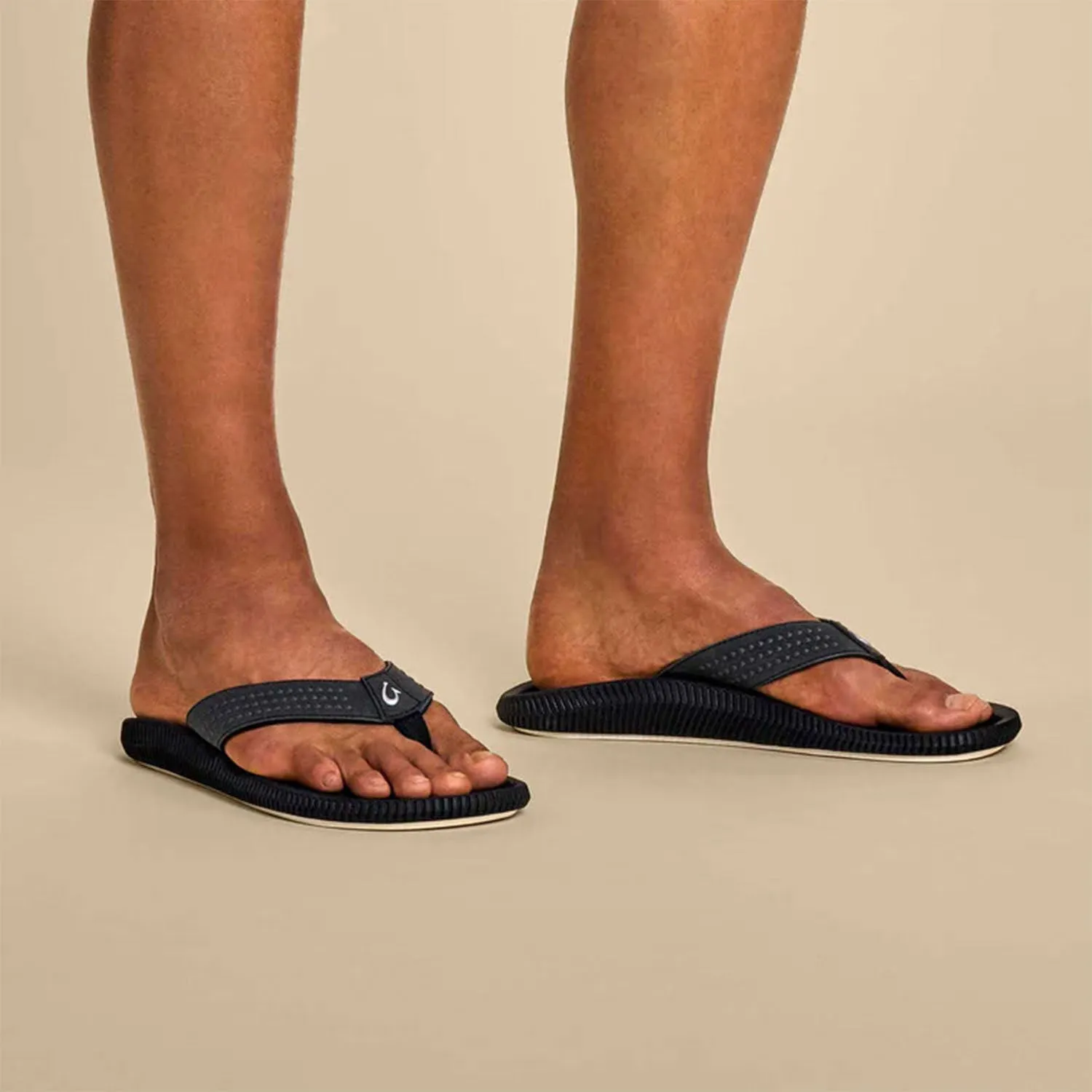 Men's OluKai Ulele Black/Black Synthetic