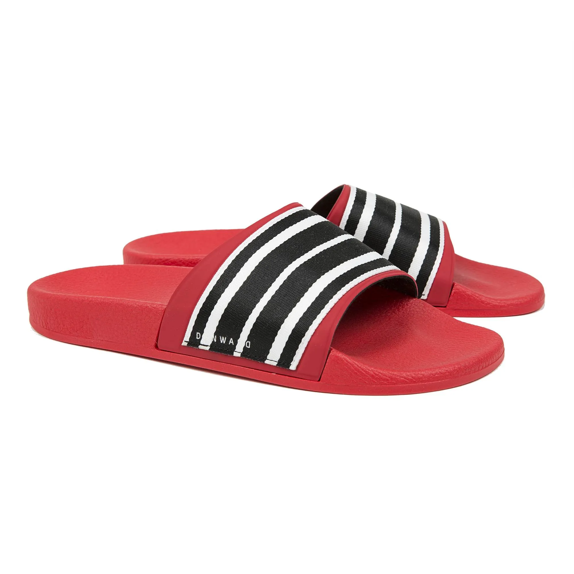 POOLSIDE SLIDE WITH WEBBING