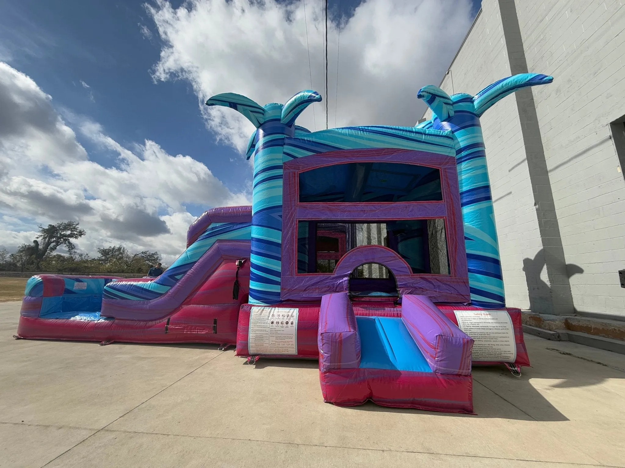 Supernova Splash Econo Bounce House with Slide (Wet/Dry)