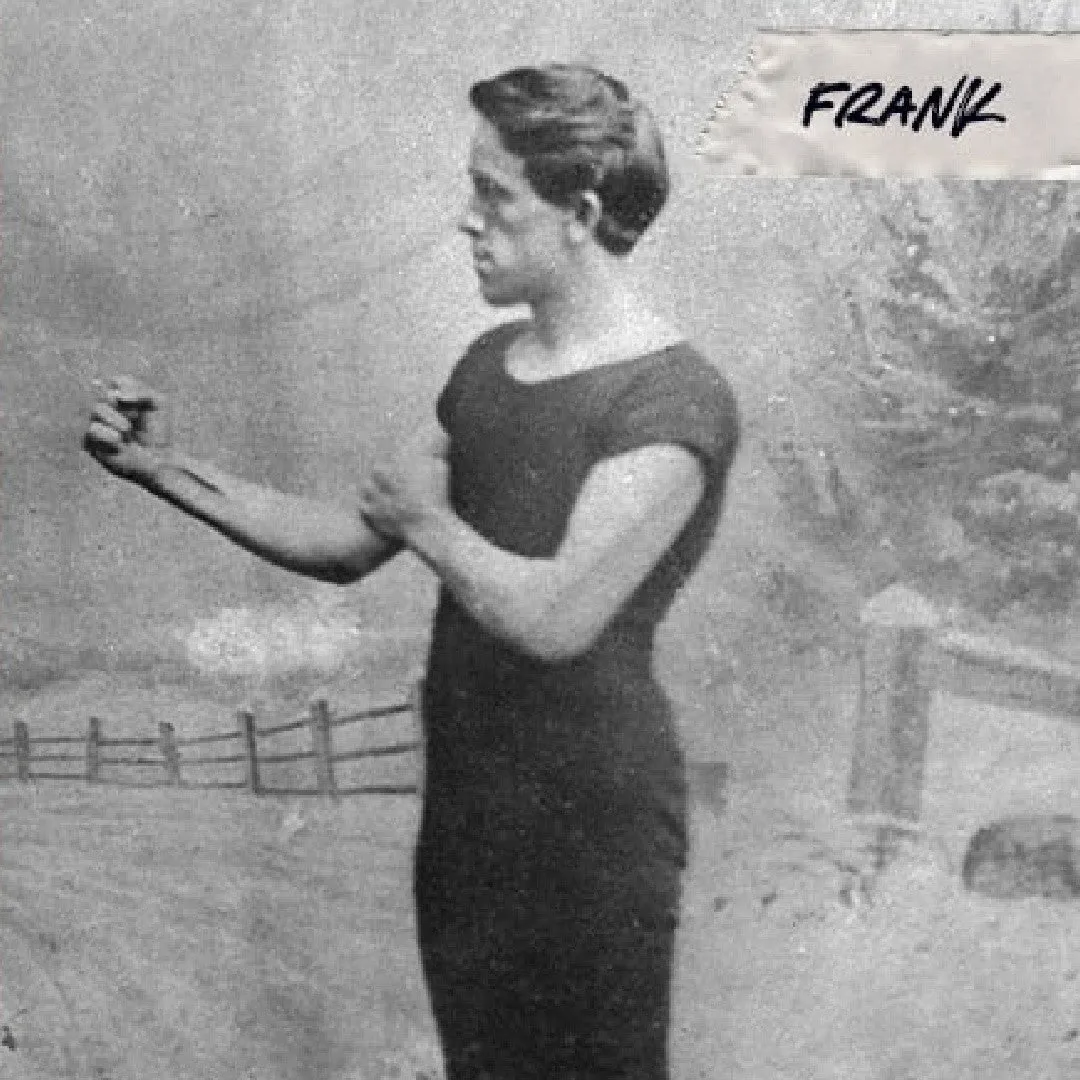 The Frank Trainer - Bone & Gray