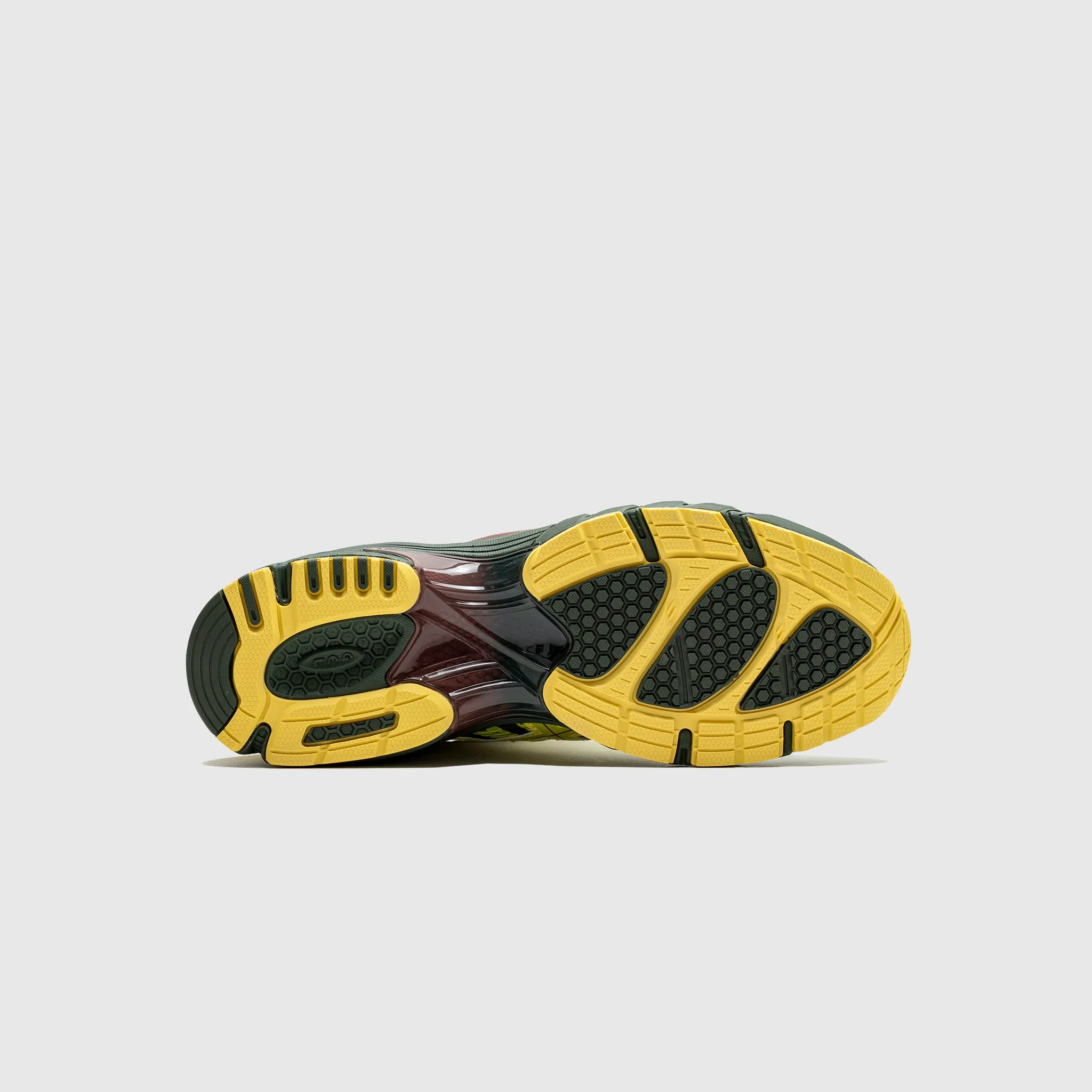 UB9-S GEL-DS TRAINER 14 "DARK MUSTARD"