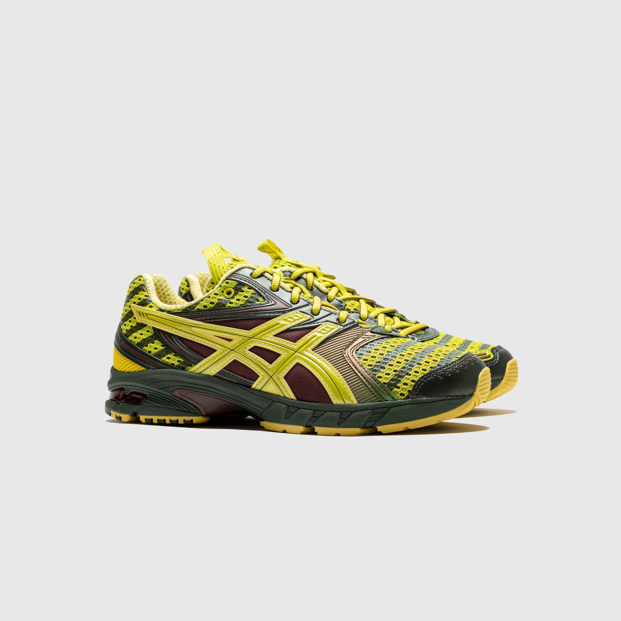 UB9-S GEL-DS TRAINER 14 "DARK MUSTARD"